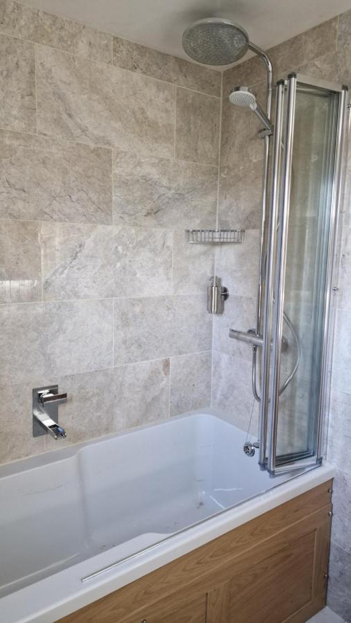 Koi Pond Annex Hotel Колфорд Екстериор снимка